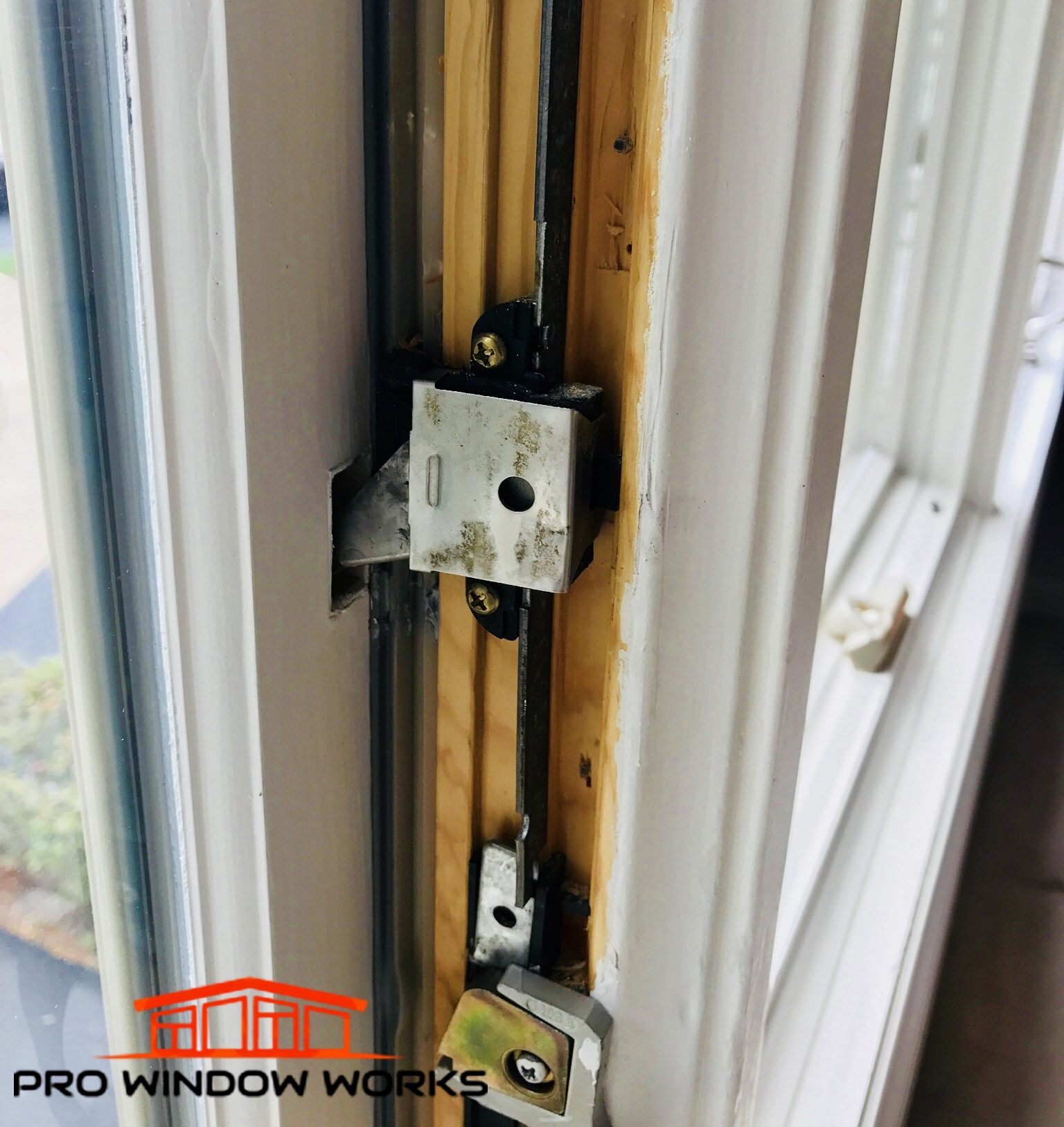 PRO Window Works Window Repair & Glass Replacement Company PRO